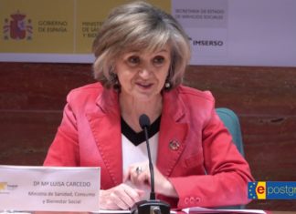 La ministra de Sanidad acude al acto de celebración de Ceapat por su 30 aniversario